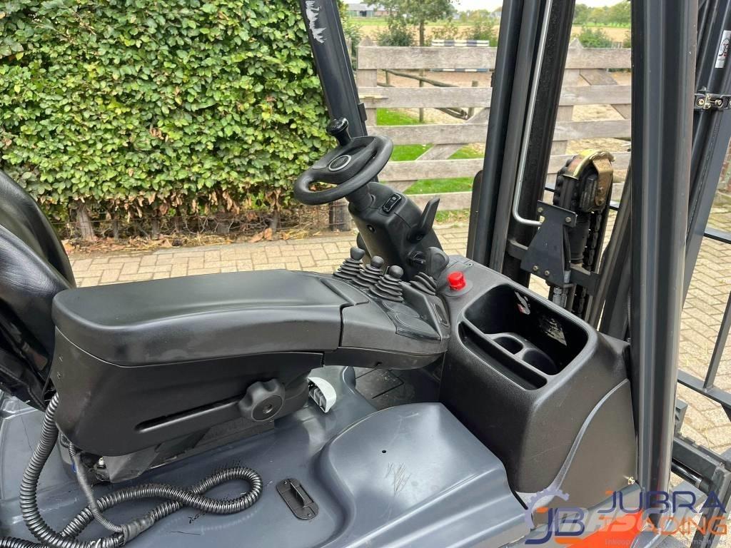 Linde E14-02 Elektromos targoncák
