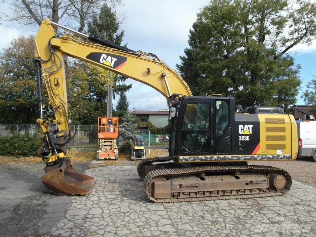 CAT 323 EL Lánctalpas kotrók