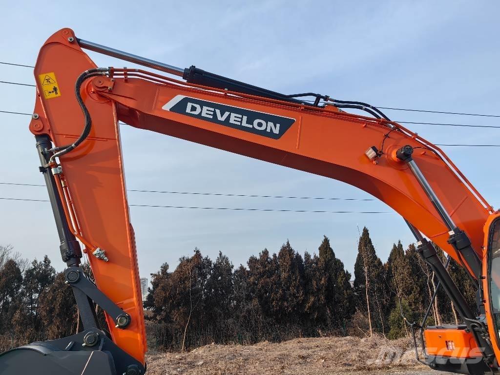 Doosan DX225 Lánctalpas kotrók