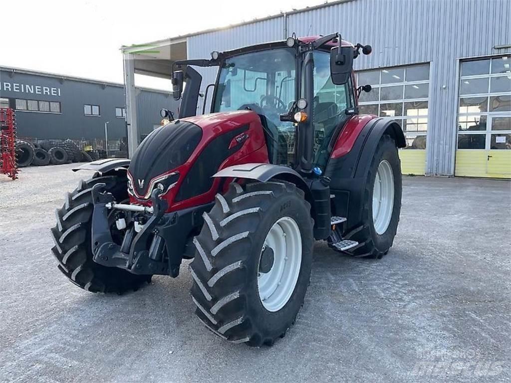 Valtra n155 Traktorok