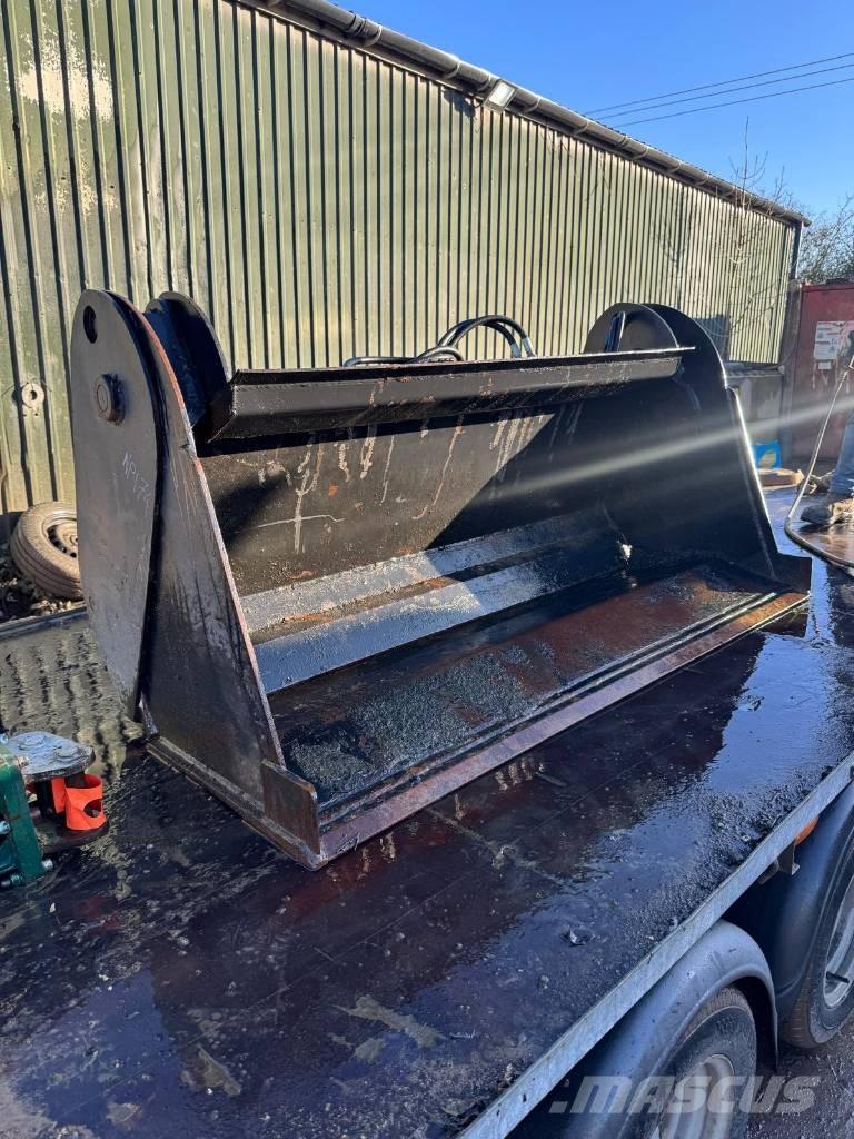 Manitou 4-in-1 Teleszkópos rakodók