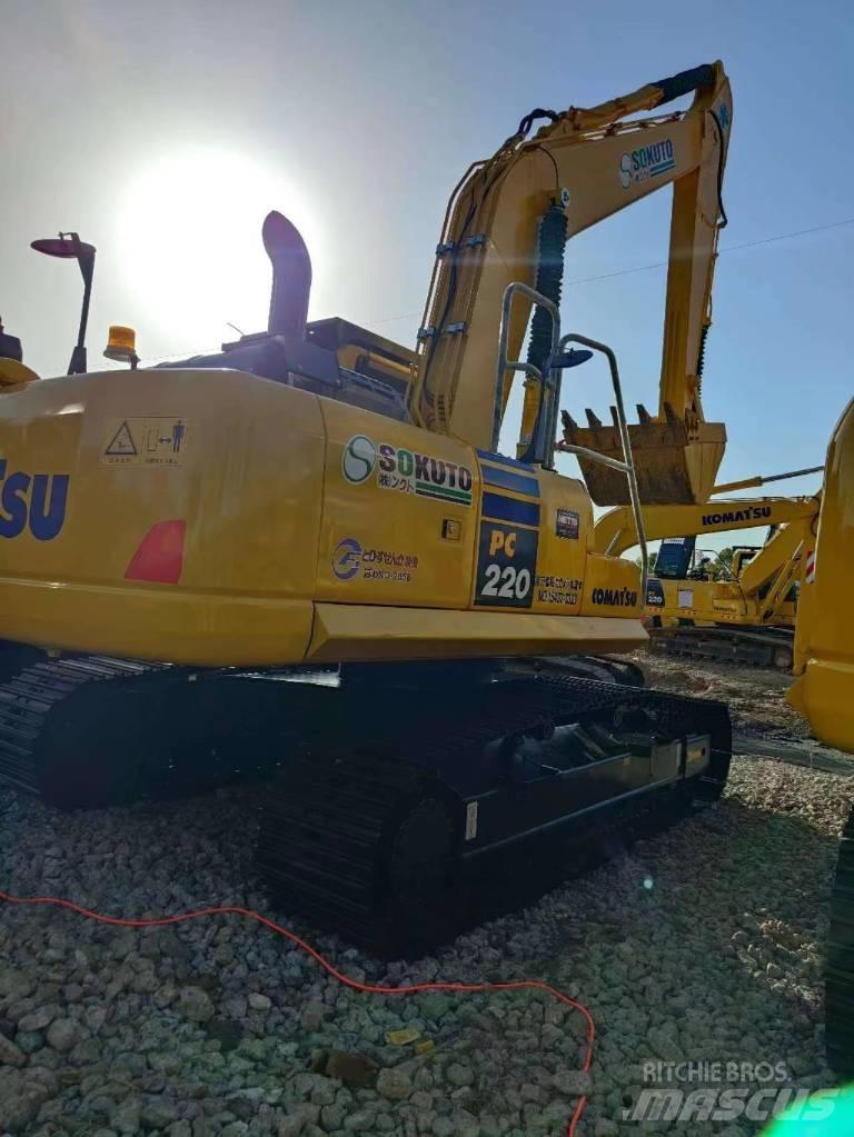 Komatsu PC 220-8 Lánctalpas kotrók