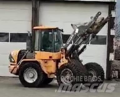 Volvo L 45 Gumikerekes homlokrakodók