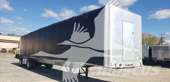 Benson 524 ALUM FLAT Elhúzható ponyvás félpótkocsik