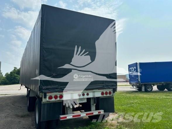 Reitnouer MAXMISER Elhúzható ponyvás félpótkocsik