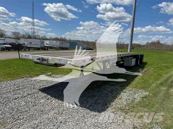 Reitnouer MAXMISER Platós / Ponyvás félpótkocsik