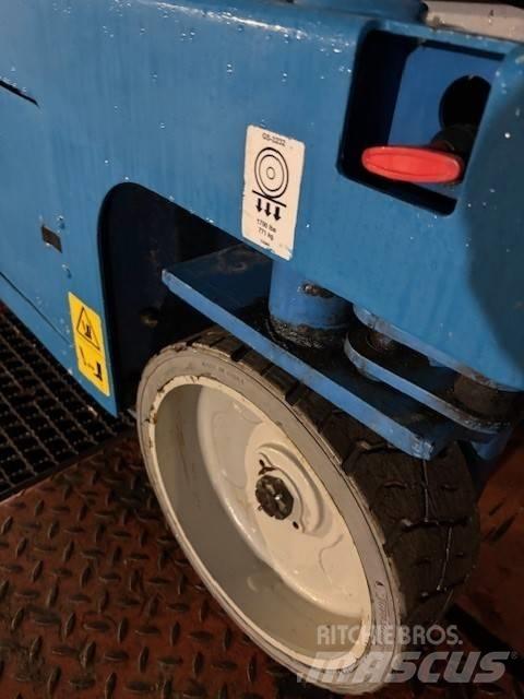 Genie GS 3232 Ollós emelők