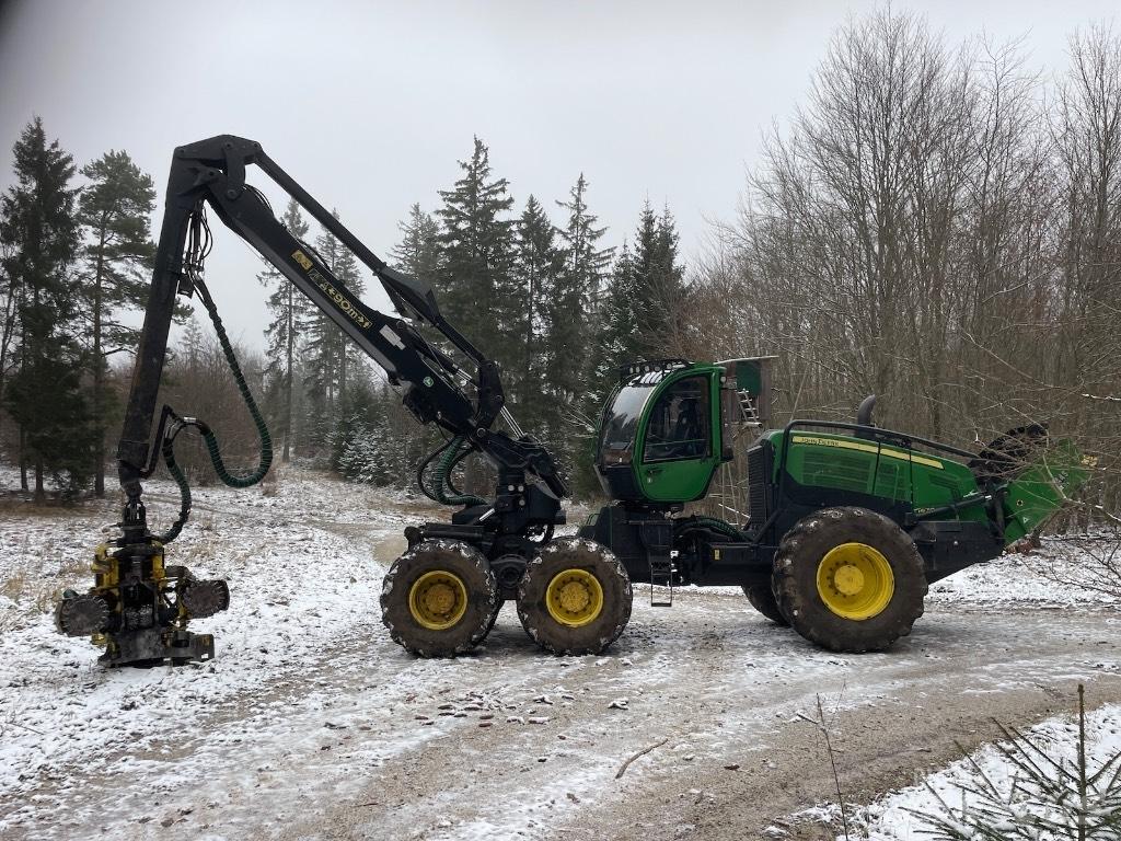 John Deere 1470 G Betakarítók