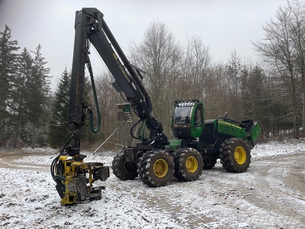 John Deere 1470 G Betakarítók
