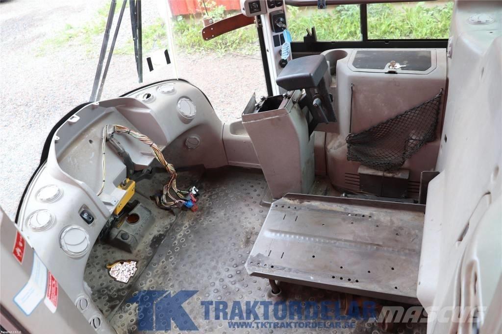 Volvo L 180 F Vezetőfülke és belső tartozékok