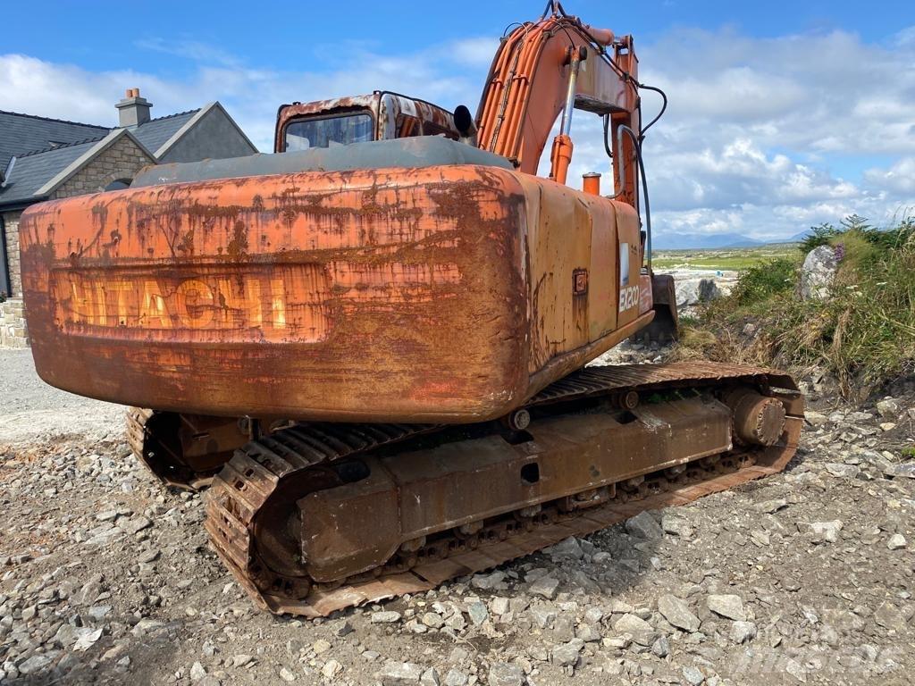 Hitachi EX 200-5 Lánctalpas kotrók