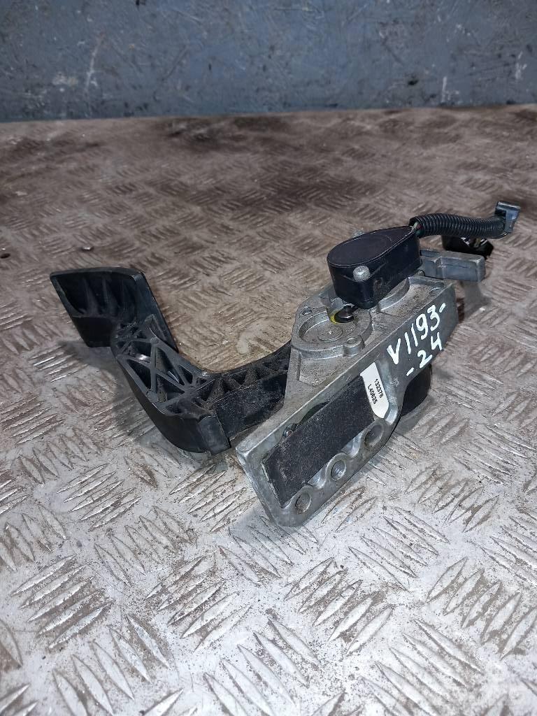 Volvo FH 12 132378 Vezetőfülke és belső tartozékok