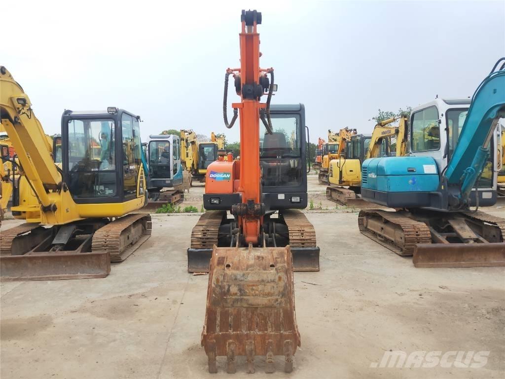 Doosan DH55 Mini kotrók < 7t