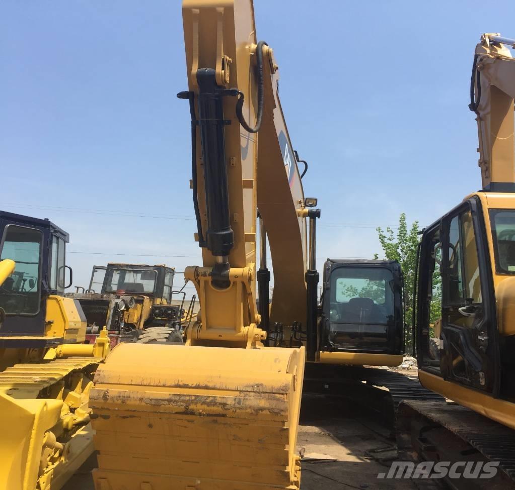 CAT 320 D Lánctalpas kotrók