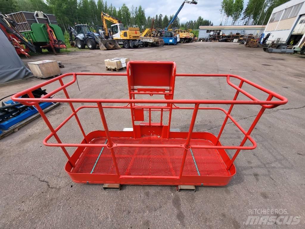 Manitou 200 ATJ kori Személyemelők