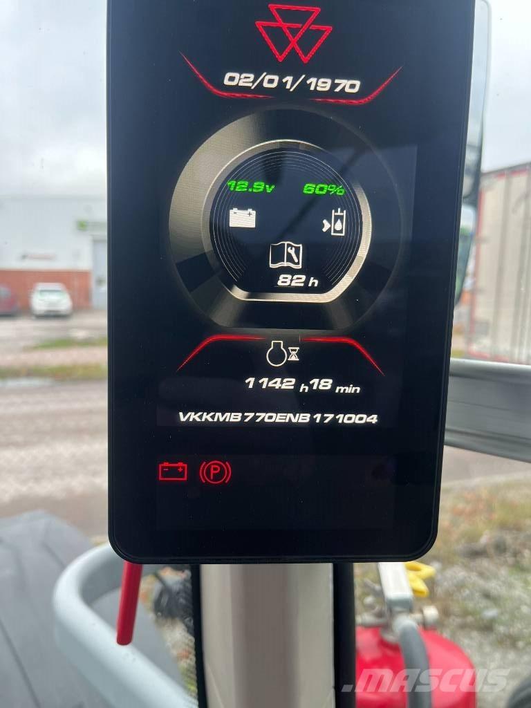 Massey Ferguson 8 S Traktorok