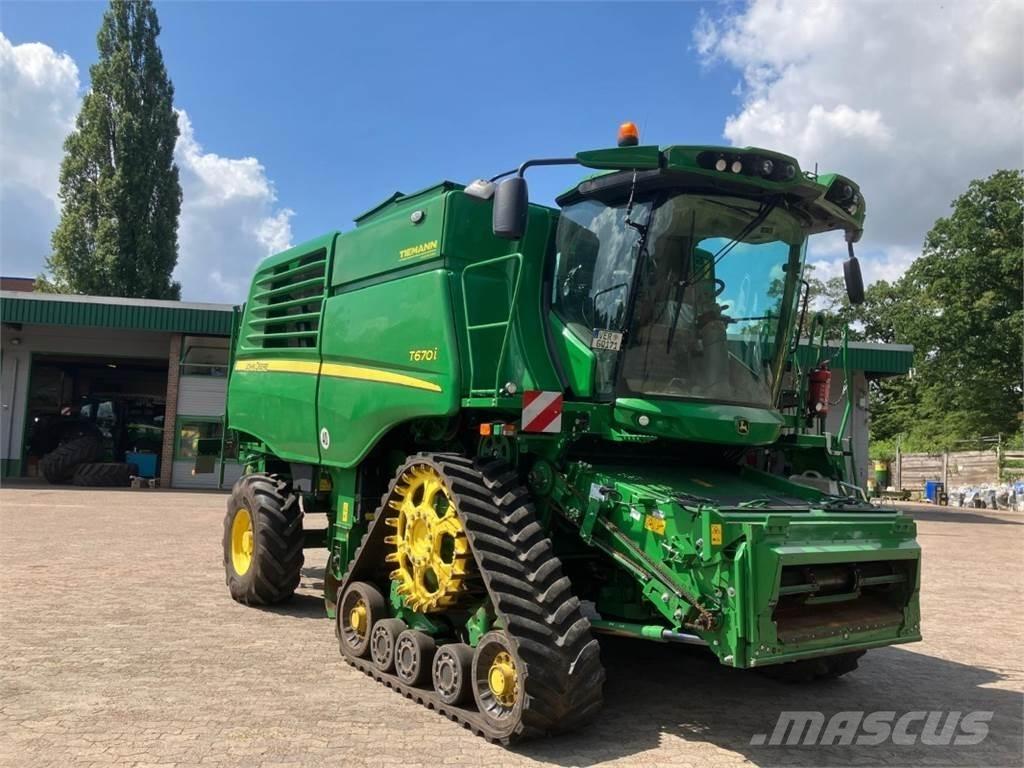 John Deere T670 Kombájnok