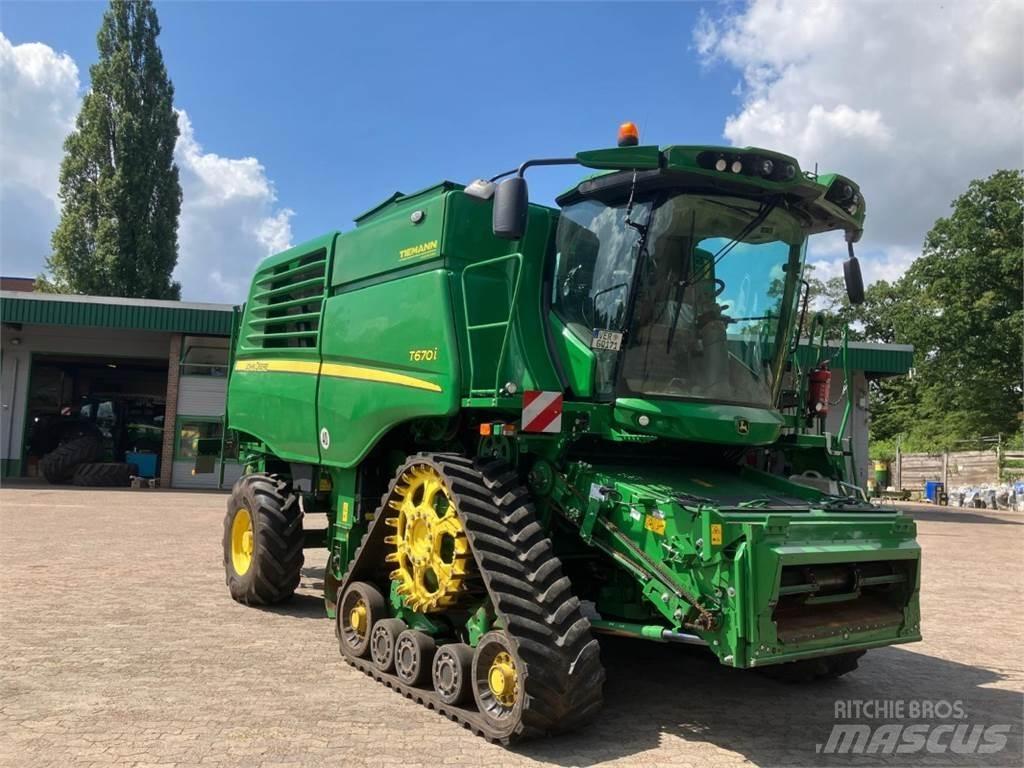 John Deere T670 Kombájnok