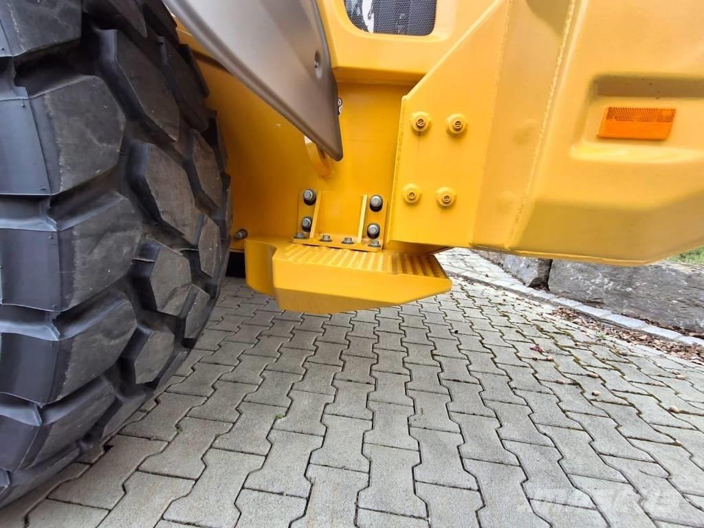 Volvo L 90 H2 Gumikerekes homlokrakodók