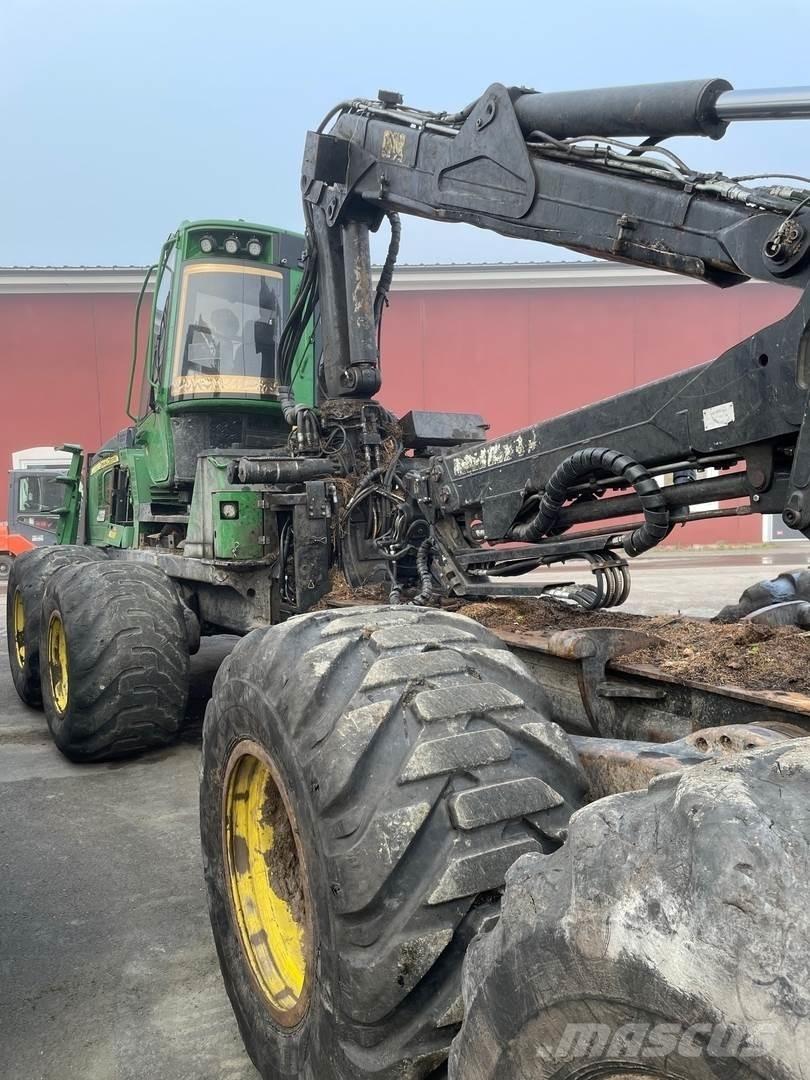 John Deere 1210E Kihordók