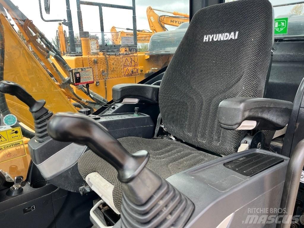 Hyundai HX140L Lánctalpas kotrók