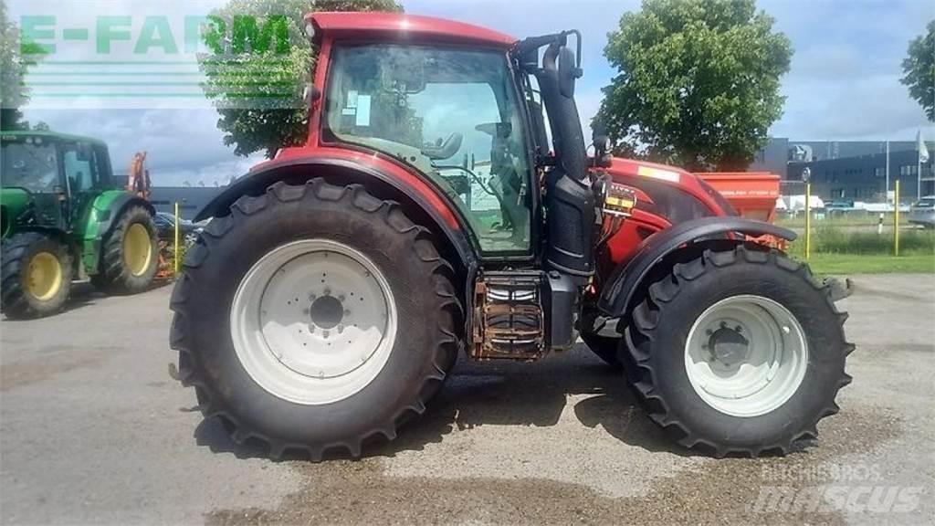 Valtra n174 Traktorok
