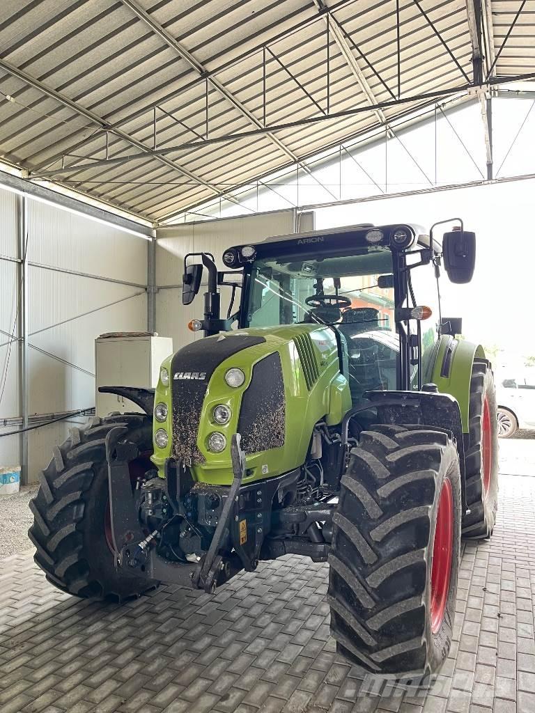 CLAAS Arion 440 Traktorok