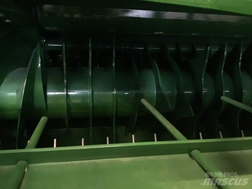John Deere V461M Körbálázók