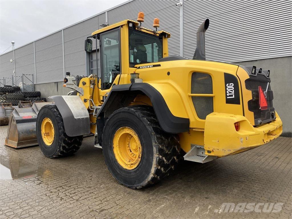 Volvo L120G Gumikerekes homlokrakodók