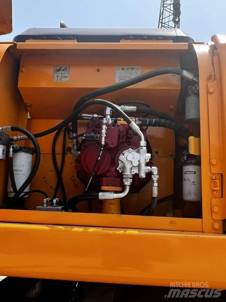 Hyundai R210W-7 Gumikerekes kotrók