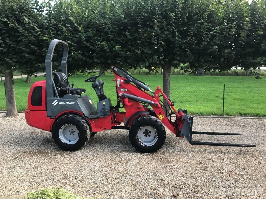 Weidemann 1230 CX Gumikerekes homlokrakodók