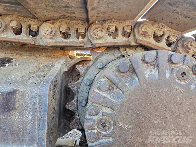 CAT 323 EL Lánctalpas kotrók