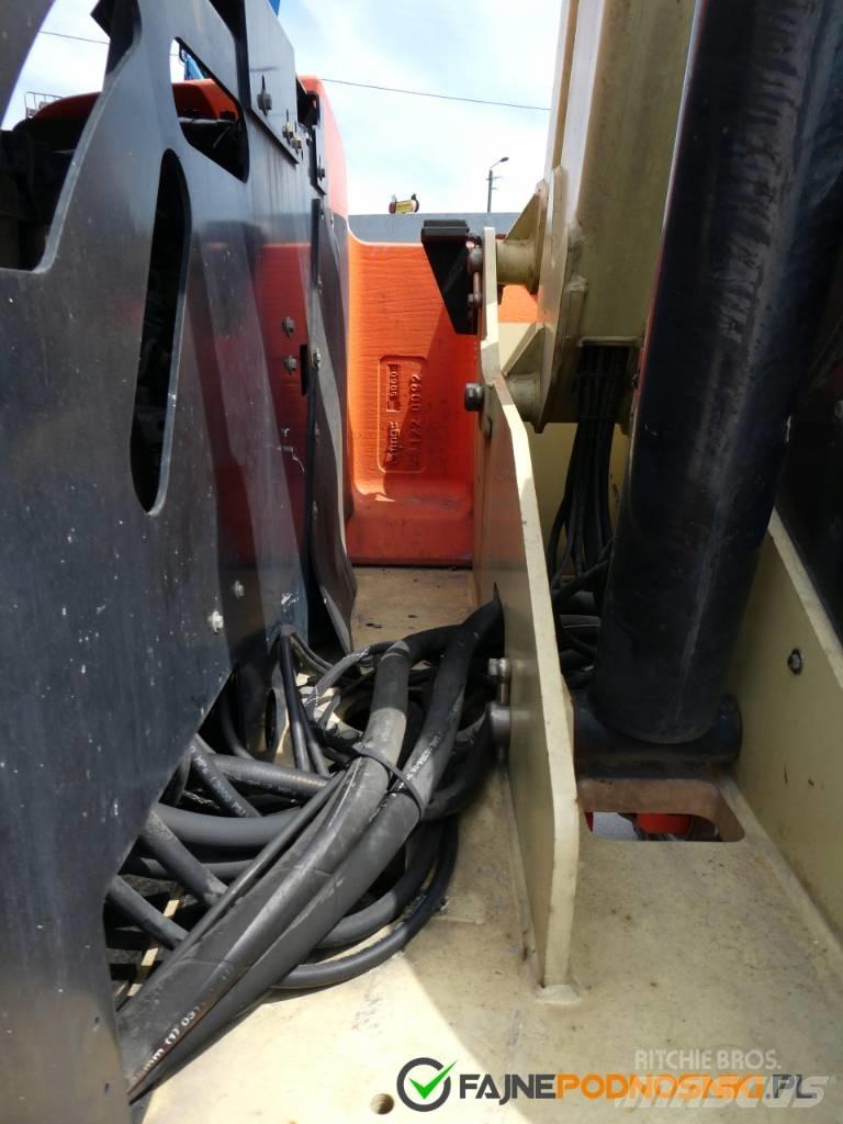 JLG 450 AJ Karos emelők