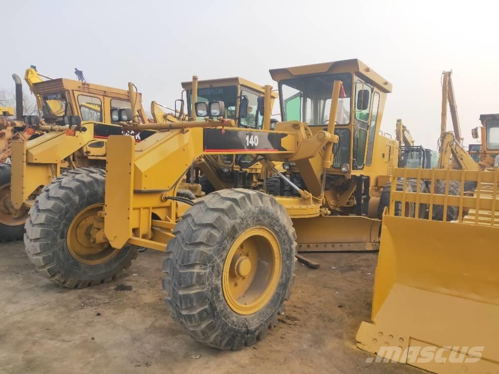 CAT 140K Gréderek