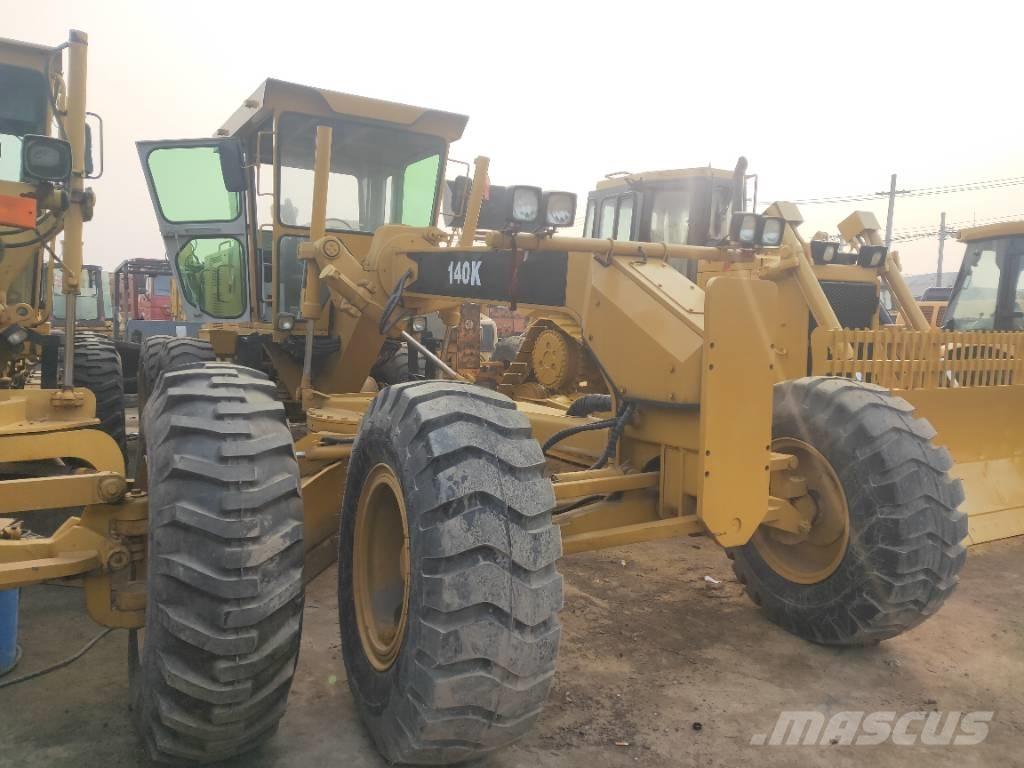 CAT 140K Gréderek