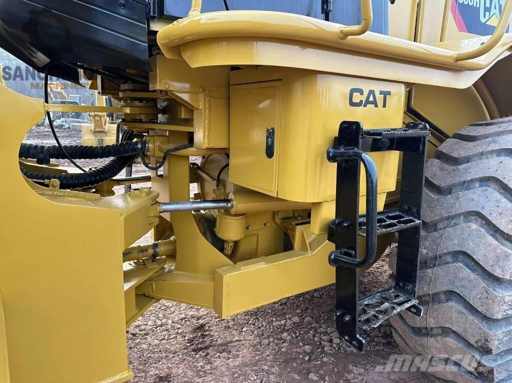 CAT 950 H Gumikerekes homlokrakodók