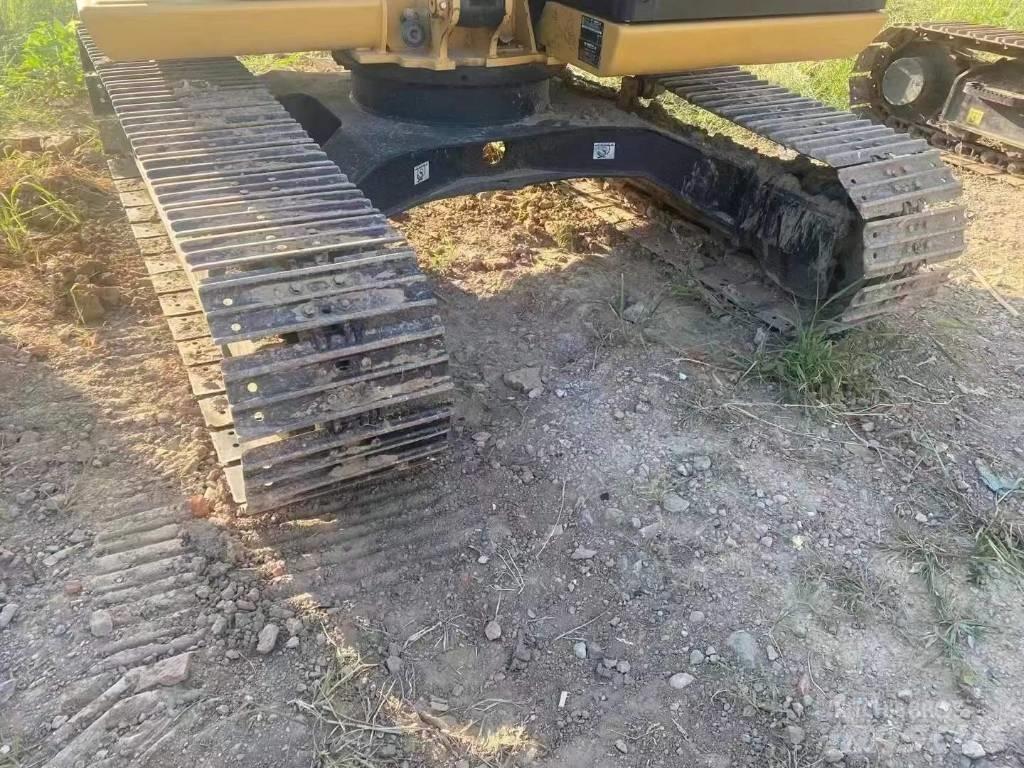 CAT 307 Lánctalpas kotrók