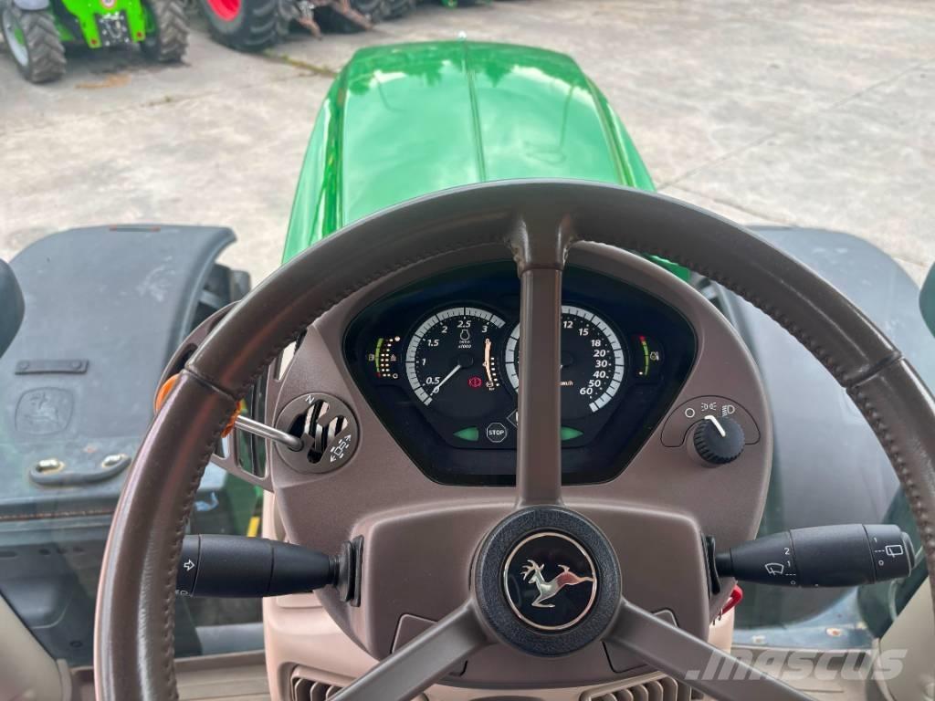 John Deere 6215 R Traktorok