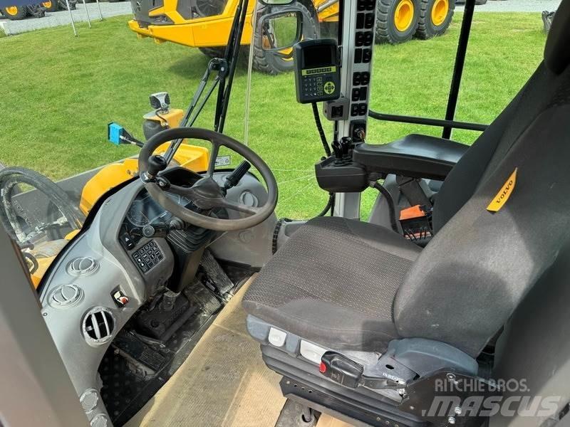 Volvo L 180 H Gumikerekes homlokrakodók