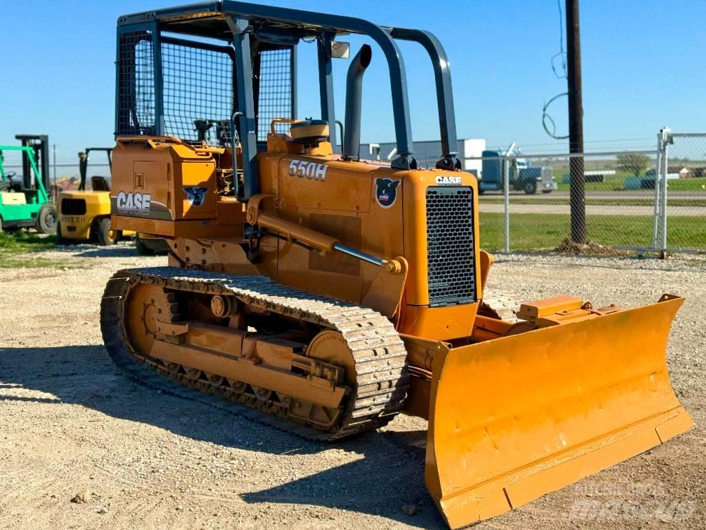 CASE 550 H lánctalpas dózerek