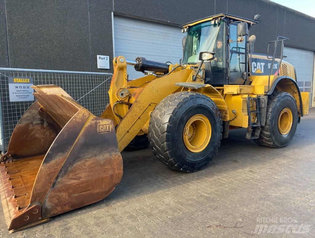 CAT 972K Gumikerekes homlokrakodók