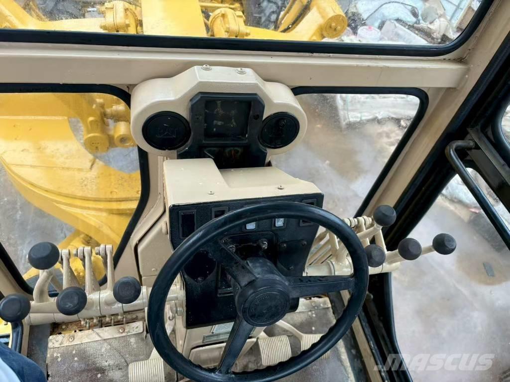 CAT 140 H Gréderek