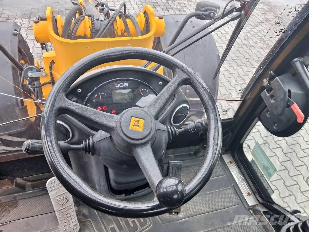 JCB TM 320 AGRI Teleszkópos mezőgazdasági rakodók