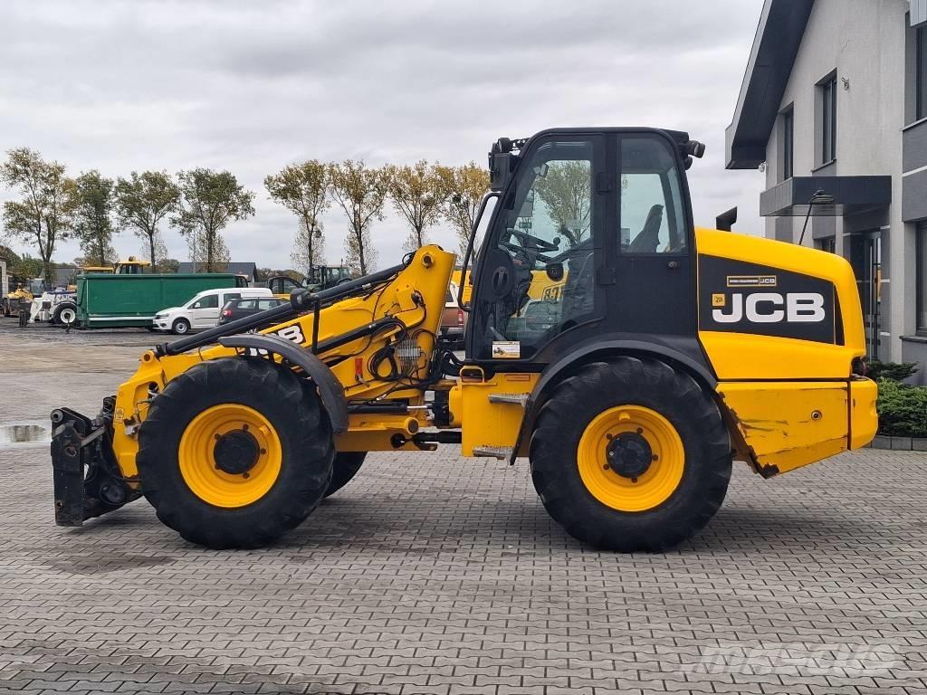 JCB TM 320 AGRI Teleszkópos mezőgazdasági rakodók