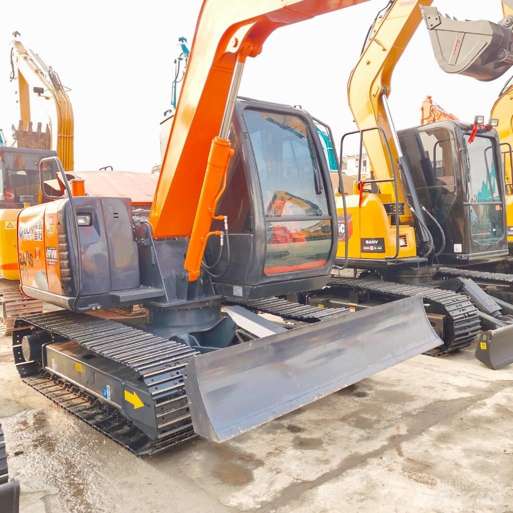 Hitachi ZX70 Közepes (midi) kotrók 7 t - 12 t