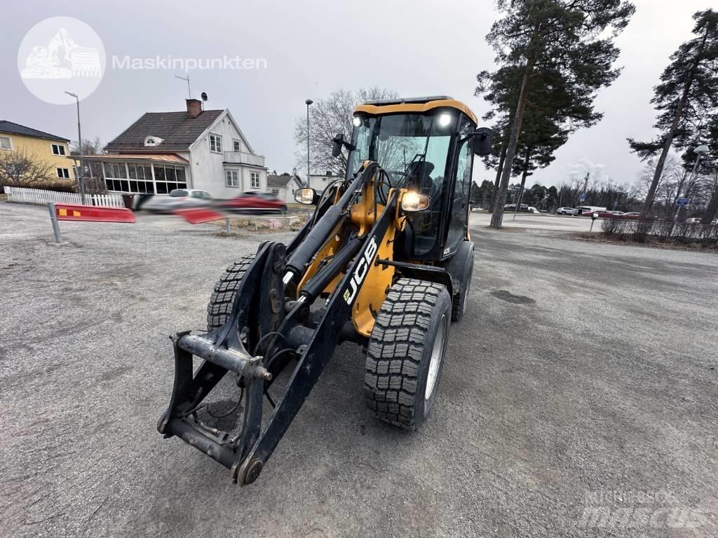 JCB 406 Gumikerekes homlokrakodók
