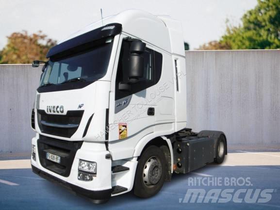 Iveco NP460 Nyergesvontatók