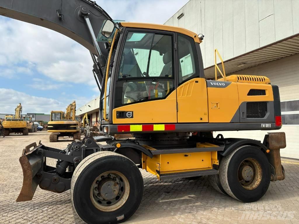 Volvo EW 180 D Gumikerekes kotrók