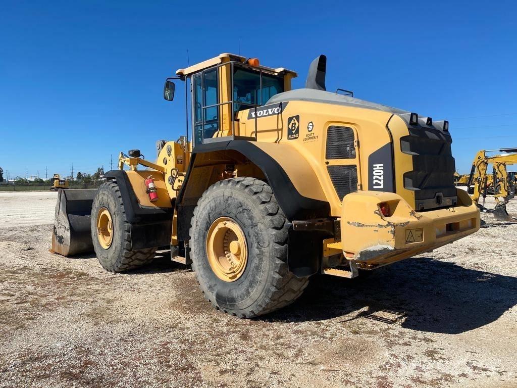 Volvo L 220 H Gumikerekes homlokrakodók