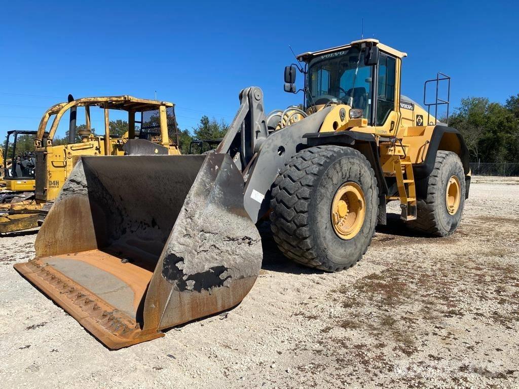 Volvo L 220 H Gumikerekes homlokrakodók